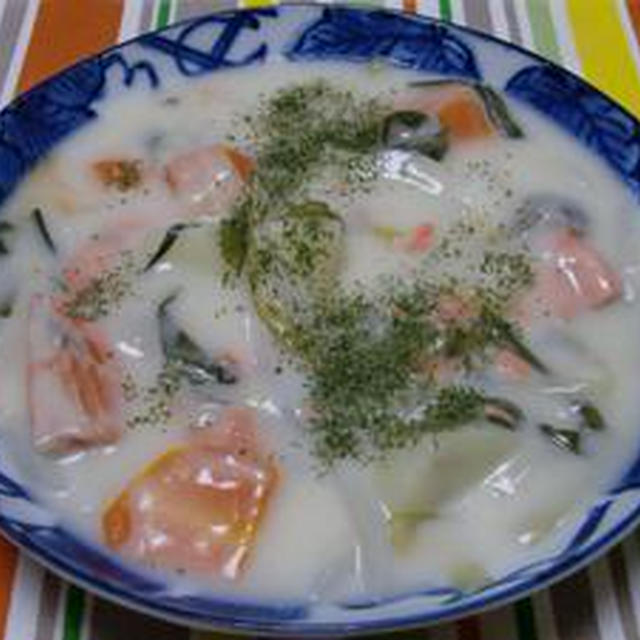 100皿シチュー　57皿目のシチュー　鮭と根菜のミルクシチュー