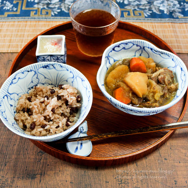 赤飯の朝食。～赤飯の為ならえんやこら～