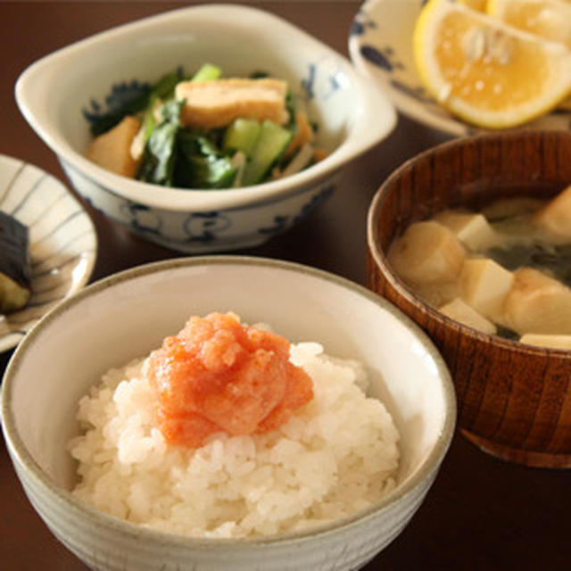 明太子ごはん、小松菜の煮びたし、焼き茄子で朝ごはん