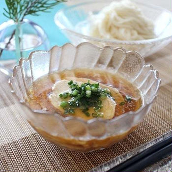 「捨てないで！」茹で鶏の茹で汁活用♪極ウマ鶏だし素麺