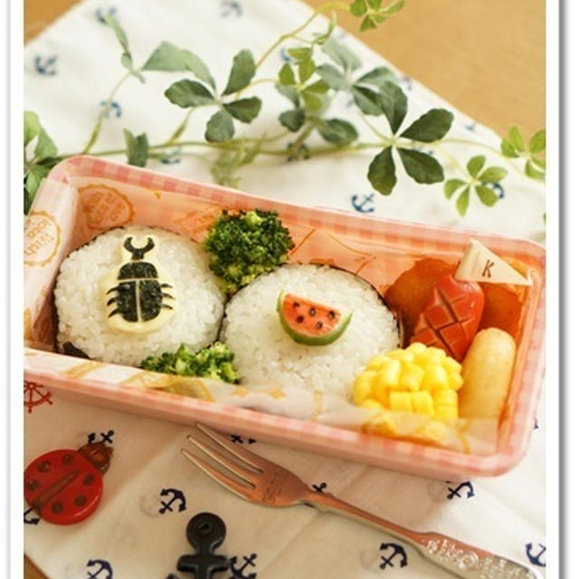 スイカとカブトムシのお弁当（キャラ弁）