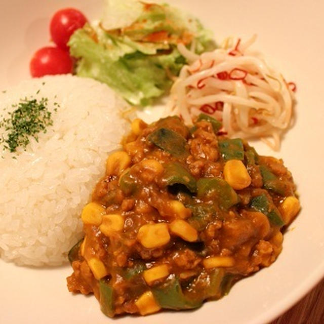 かぼちゃとピーマンのドライじゃないカレー。