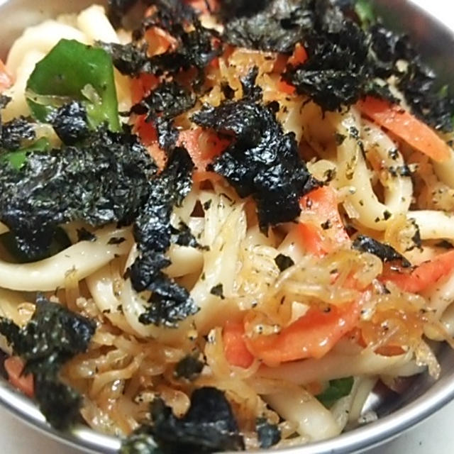 寝坊でないけど手抜きの焼きうどん弁当