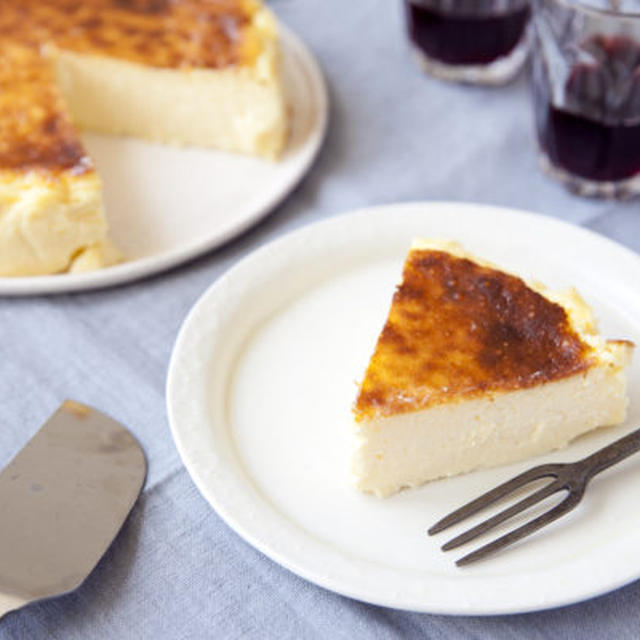 焦げ目がおいしい！バスク風チーズケーキ