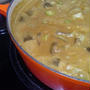 今夜は残り物お野菜入りの茄子カレーです♡(=^・^=)