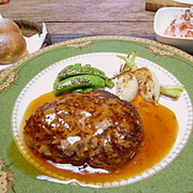 お休み充実！