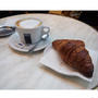 カフェで petit déjeuner