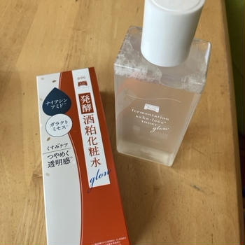 しっとりサラサラ。フルーティーな発酵酒粕化粧水