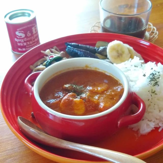 赤缶で激辛シーフードカレー！　エスビーカレーアンバサダー