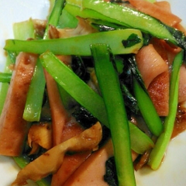 魚肉ソーセージと小松菜のオイスター炒め