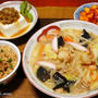麺の力で海鮮ちゃんぽんと牛肉とキムチの炊き込みご飯