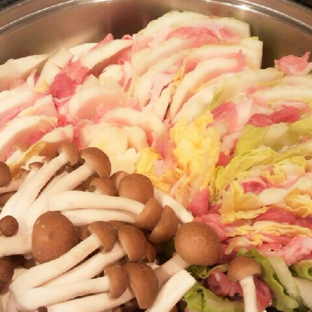 白菜と豚肉の重ね鍋(ミルフィーユ鍋)が忙しい時の定番？