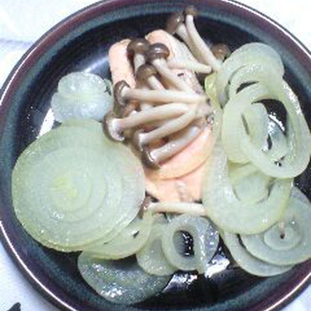 サーモン蒸し煮