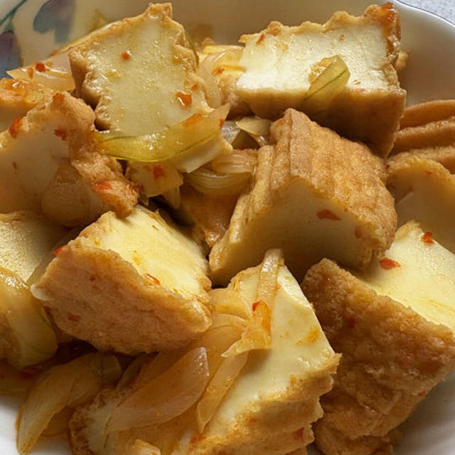 厚揚げの豆板醤煮＆種から育ててるコキア♪