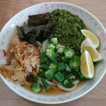 残暑を乗り切る！すだちねばねばうどん