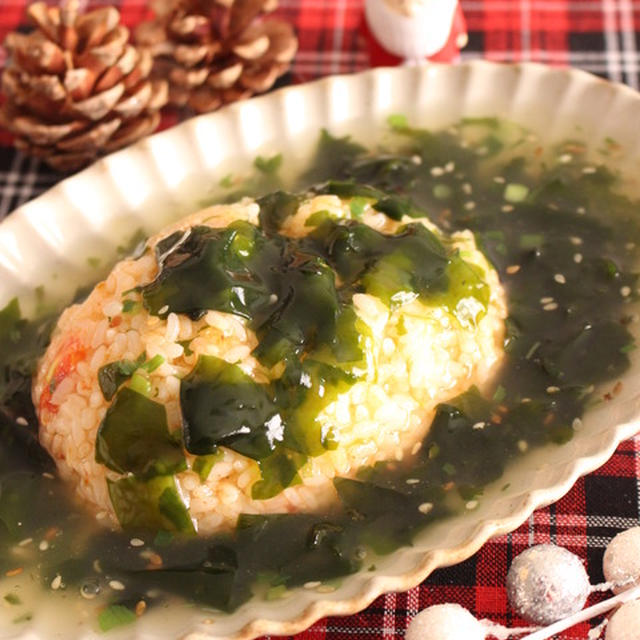 わかめスープのあんかけトマトチャーハン