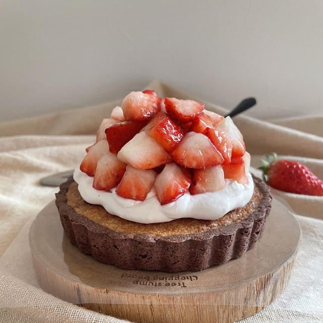 うちの定番おやつ♥クッキー生地で作る🍓いちごもりもりタルト【いちごタルト】