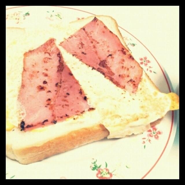 朝食に...ﾍﾞｰｺﾝｴｯｸﾞﾄｰｽﾄ