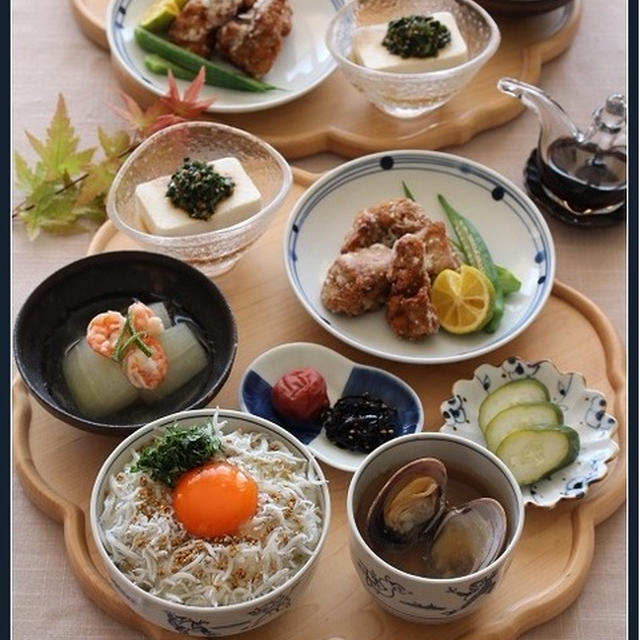 しらす丼！きはだまぐろのカレー竜田！で、朝昼兼用の昼ご飯♪