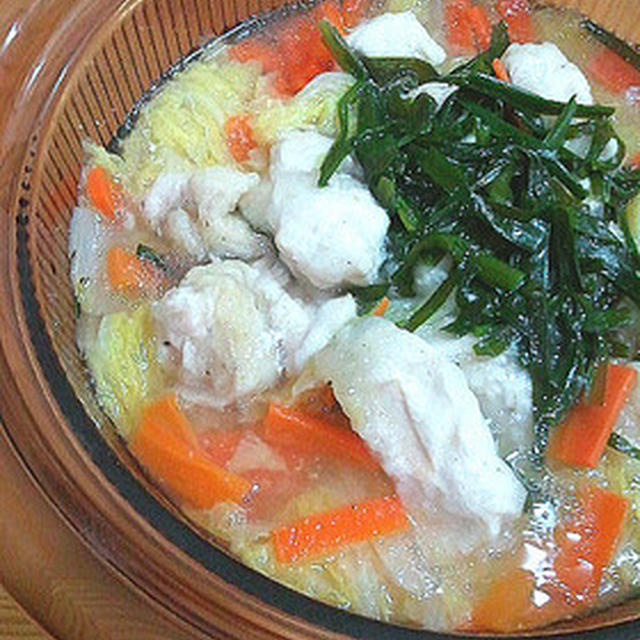 ニラで元気！白菜と鶏胸肉のとろりん鍋