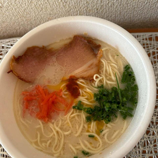 一蘭史上初カップ麺「一蘭 とんこつ」