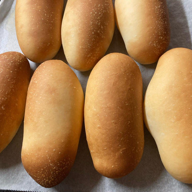 ふわふわコッペパンと晩ご飯(鮭のホイル焼き)