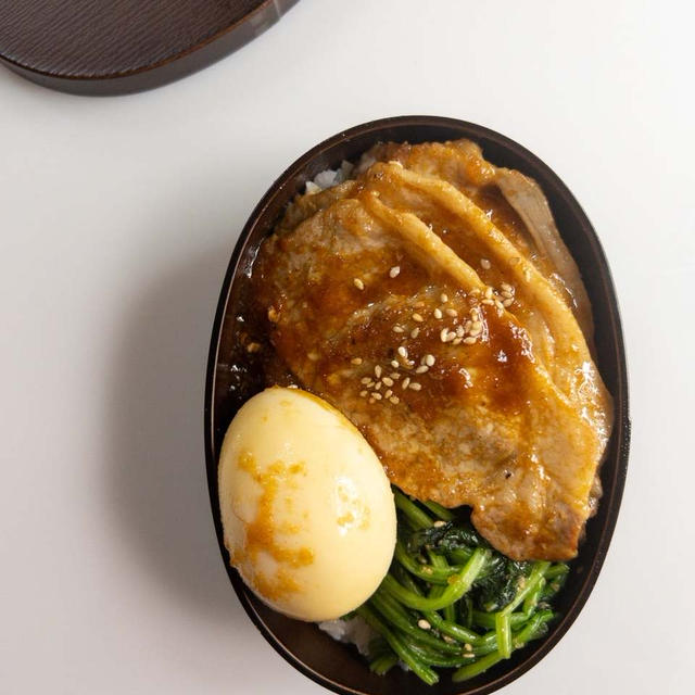 豚肉のおろしポン酢焼きのっけ弁当♡