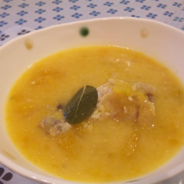 カボチャと鶏手羽元のシチュー