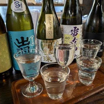 山形駅近くの｢さけ家こんこん｣で座り角打ちで飲む