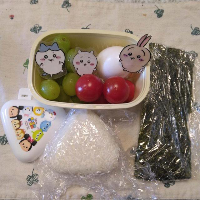 どこを食べても具が出てくるおにぎり〖おにぎり弁当〗#平日お昼ご飯はお弁当or外食