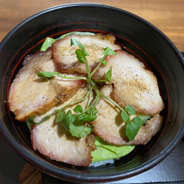 チャーシュー丼