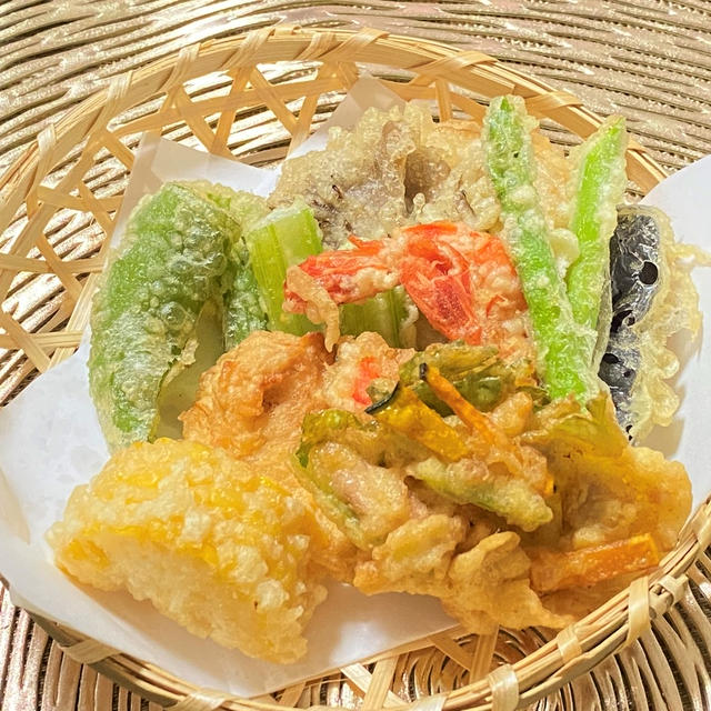 薬膳ってなぁに？今日は健康運アップの天ぷらがラッキー、万願寺唐辛子など野菜の天ぷらで薬膳！