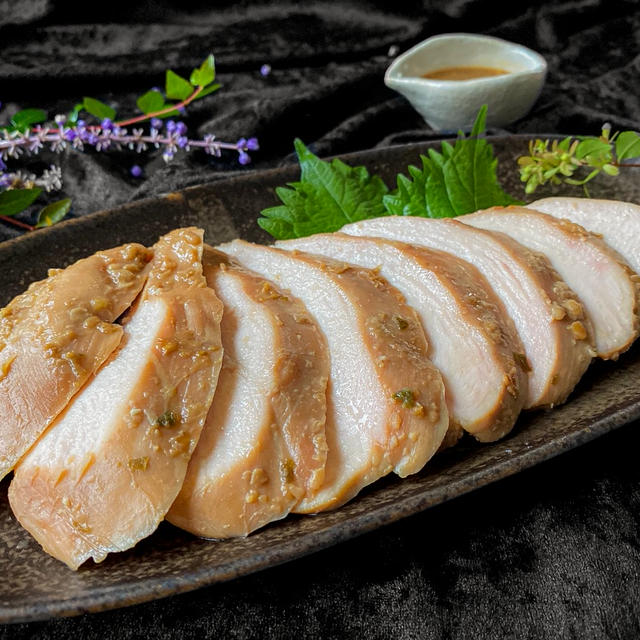 63℃  鶏むねの三升漬：麹でしっとり、ウマ辛！
