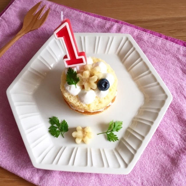 １歳のお誕生日 赤ちゃんの誕生日ケーキ セリアで飾り付け By つき 長田知恵 さん レシピブログ 料理ブログのレシピ満載