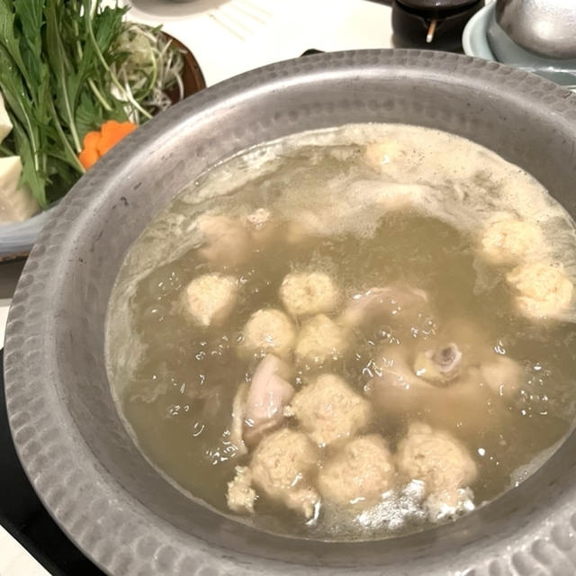 【福岡・水炊き】やっぱり鶏と野菜がハイレベルな街でした！初日は王道の「華味鶏」で夕食を