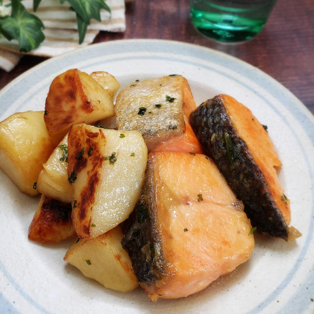 ～ごはんがすすむ！～【鮭とポテトのコンソメバターソテー】#簡単レシピ #作り置き #お弁当