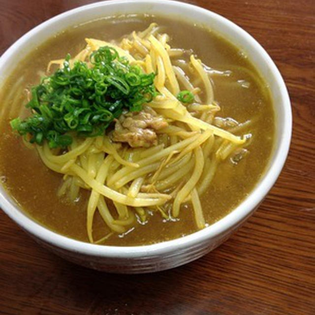 朝にがっつり大盛り「和風カレーラーメン」