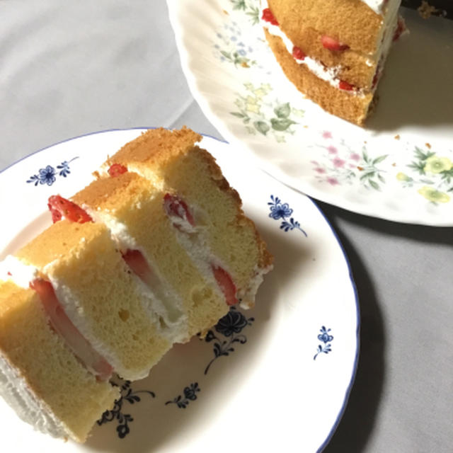 季節は春！シフォンでいちごケーキ