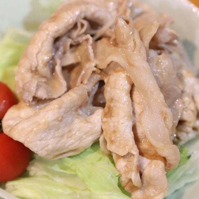 胡麻ドレにアレをプラスで超簡単！胡麻ダレ豚しゃぶサラダ(*^^*)