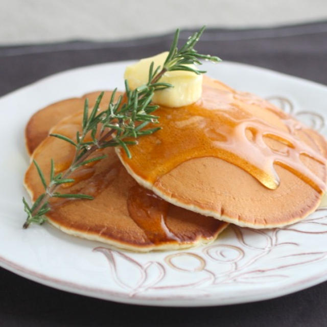 【しかない料理】おうちでカフェ気分　ローズマリーパンケーキ