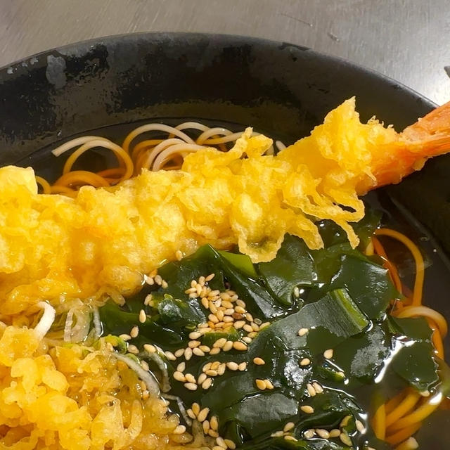 立ち蕎麦行脚「ゆで太郎平河町店の三陸わかめそば」