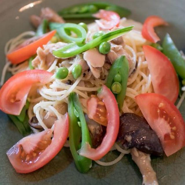 残り物野菜とツナのパスタ。