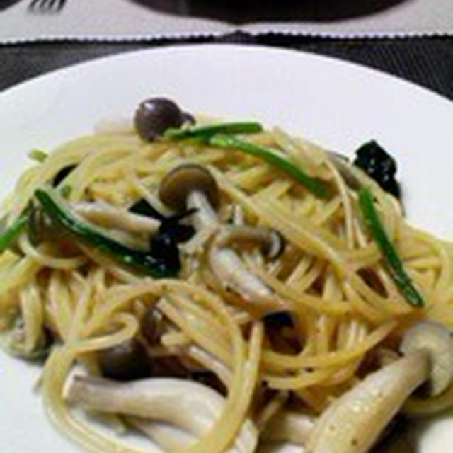 「キノコとほうれん草の和風パスタ」