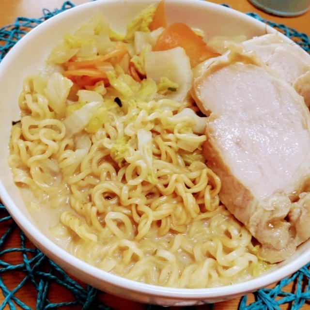 まろやか仕立て！サッポロ一番で豆乳味噌ラーメン