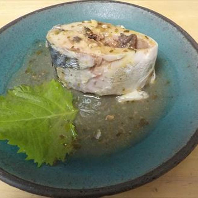 サバ缶、イカ刺し、福井県の銘酒「黒龍」