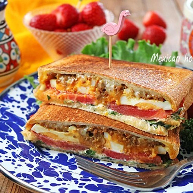 朝食におすすめ♪簡単とろ～りチーズのメキシカンホットサンド！