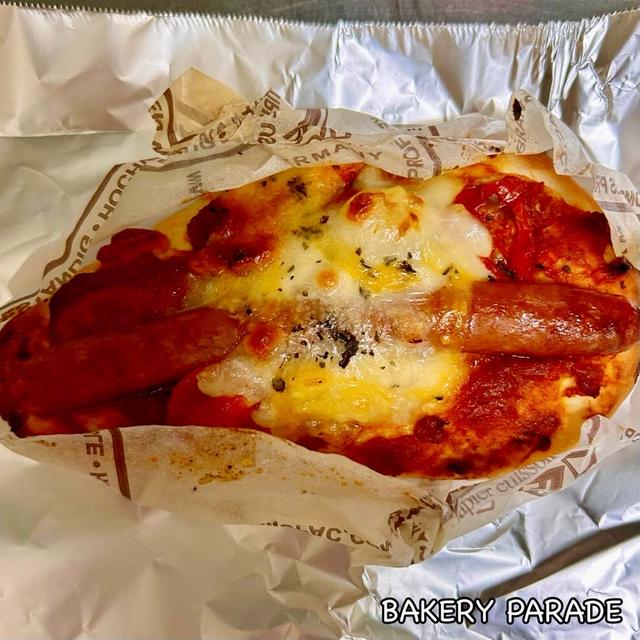 お気に入り！トマトとソーセージのピザ