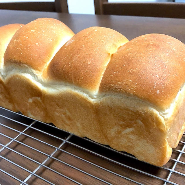 旦那さんが作ってくれた「もちふわ食パン」