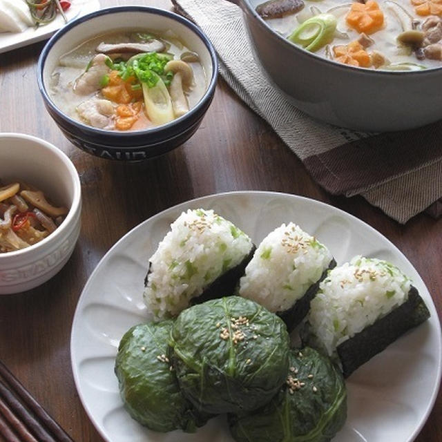 ストウブで酒粕入り豚汁と、高菜おむすびランチ♪