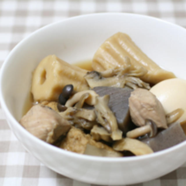 鶏肉とこんにゃくちくわぶきのこの煮物 ダイエットレシピ By 柚子胡椒さん レシピブログ 料理ブログのレシピ満載